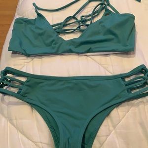 O’Neill bikini : top xl bottom xs
